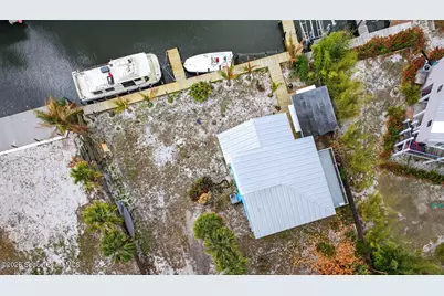 51 Vip Island #B, Grant-Valkaria, FL 32949 - Photo 48