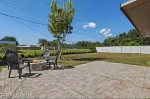 1458 Sea Breeze Ln, Melbourne, FL 32935 - Photo 20