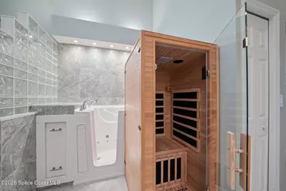 711 Kenwood Circle, Melbourne, FL 32940 - Photo 22