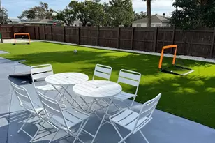 1810 Elizabeth St, Melbourne, FL 32901 - Photo 4