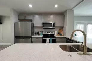 1810 Elizabeth St, Melbourne, FL 32901 - Photo 16