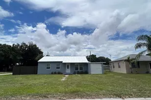 1810 Elizabeth St, Melbourne, FL 32901 - Photo 2