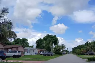 7771 Ramona St, Miramar, FL 33025 - Photo 4