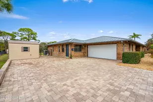 5400 Sand Lake Dr, Melbourne, FL 32934 - Photo 36