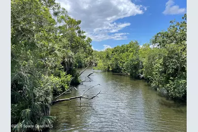 2073 Clover Street NE, Palm Bay, FL 32905 - Photo 4