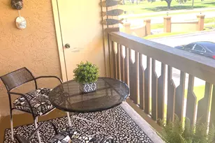 231 Bristol Ct, Melbourne, FL 32935 - Photo 2