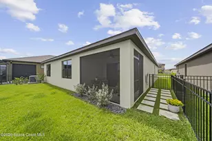 1893 Capital Dr SE, Palm Bay, FL 32909 - Photo 18