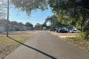 4504 Blackburn St, Jacksonville, FL 32210 - Photo 4