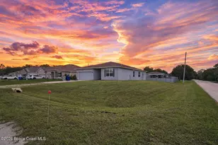 8975 102nd Ave, Vero Beach, FL 32967 - Photo 2