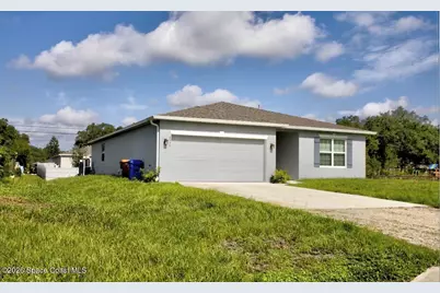 8975 102nd Avenue, Vero Beach, FL 32967 - Photo 2