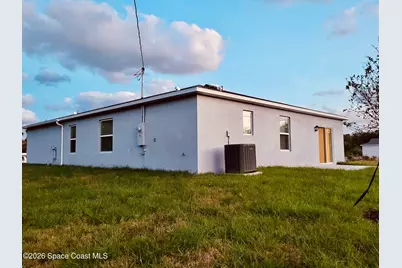 8975 102nd Avenue, Vero Beach, FL 32967 - Photo 16