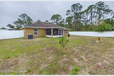 490 Tuloma Avenue SW, Palm Bay, FL 32908 - Photo 32