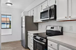 2107 Hidden Grove Ln, Merritt Island, FL 32953 - Photo 8