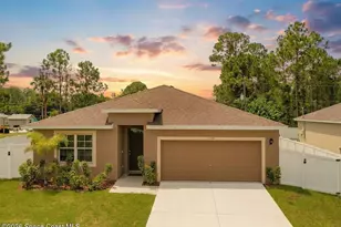 458 SW Haleybury Street SW, Palm Bay, FL 32908 - Photo 1