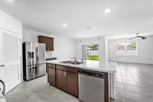 458 Haleybury St SW, Palm Bay, FL 32908 - Photo 12
