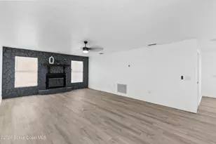 726 Cleaves St SE, Palm Bay, FL 32909 - Photo 8