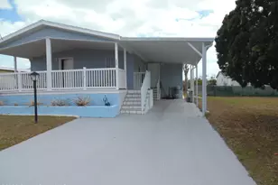 839 Wren Cir, Barefoot Bay, FL 32976 - Photo 4