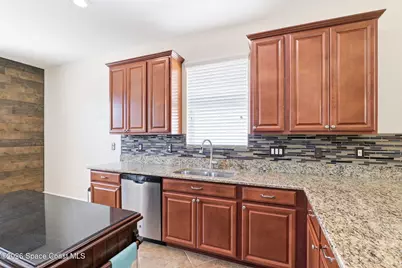 6218 Van Ness Drive, Melbourne, FL 32940 - Photo 12