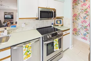 6234 Mirror Lake Manor, Sebastian, FL 32958 - Photo 10