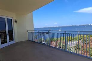 1437 Pineapple Ave, Melbourne, FL 32935 - Photo 4