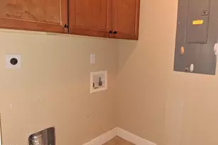 1437 Pineapple Ave, Melbourne, FL 32935 - Photo 26