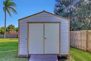 2710 S Courtenay Pkwy, Merritt Island, FL 32952 - Photo 46