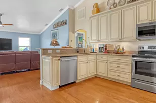 2710 S Courtenay Pkwy, Merritt Island, FL 32952 - Photo 16