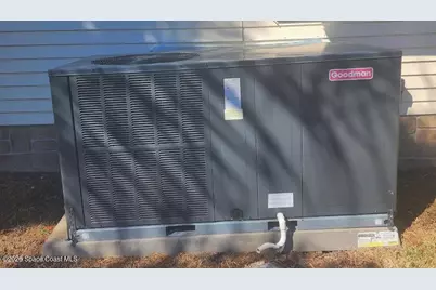 1334 Barefoot Circle N, Barefoot Bay, FL 32976 - Photo 8