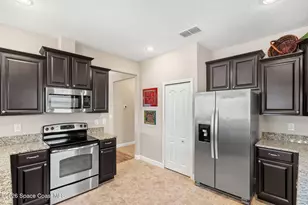 3725 Gurrero Dr, Melbourne, FL 32940 - Photo 4