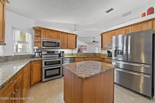 853 Lamplighter Dr NW, Palm Bay, FL 32907 - Photo 10