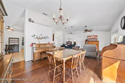 853 Lamplighter Drive NW, Palm Bay, FL 32907 - Photo 8