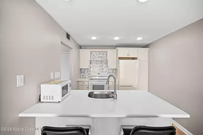 2727 N Wickham Road #102-8, Melbourne, FL 32935 - Photo 6