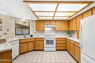 2213 Woodlawn Cir, Melbourne, FL 32934 - Photo 24