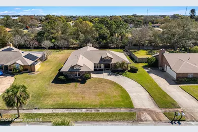 2213 Woodlawn Circle, Melbourne, FL 32934 - Photo 6