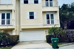 860 Vignoles Ave NE, Palm Bay, FL 32905 - Photo 8