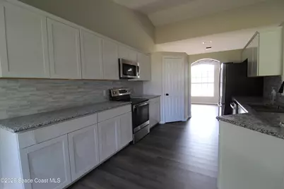 959 Pine Walk Court NE, Palm Bay, FL 32905 - Photo 6