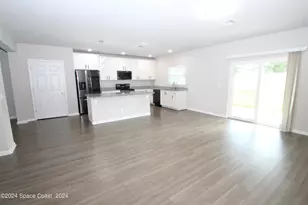 695 Boughton Way, West Melbourne, FL 32904 - Photo 2