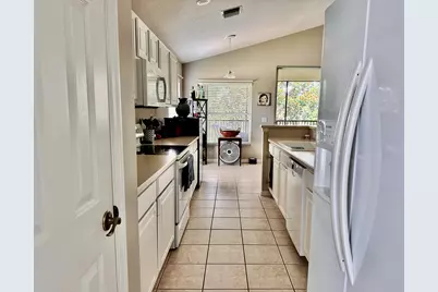 812 Handsome Cab Lane #201, Melbourne, FL 32940 - Photo 10