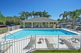 812 Handsome Cab Ln, Melbourne, FL 32940 - Photo 2
