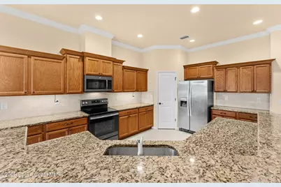 3720 Alamanda Key Drive, Melbourne, FL 32901 - Photo 12