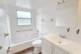 3135 Shady Dell Ln, Melbourne, FL 32935 - Photo 8