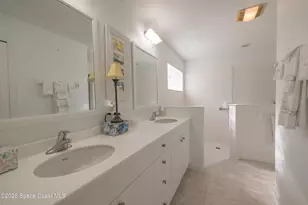 1041 Indian Oaks Dr, Melbourne, FL 32901 - Photo 12