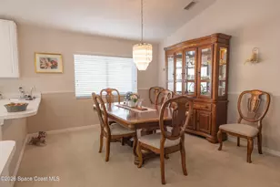 1041 Indian Oaks Dr, Melbourne, FL 32901 - Photo 6