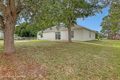 1561 Sandusky Street SE, Palm Bay, FL 32909 - Photo 30