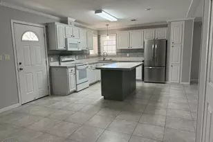 810 Wren Cir, Barefoot Bay, FL 32976 - Photo 10