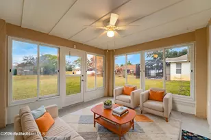 2104 Santa Lucia Cir, Melbourne, FL 32935 - Photo 18