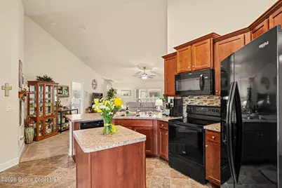 442 La Coco Street SW, Palm Bay, FL 32908 - Photo 10