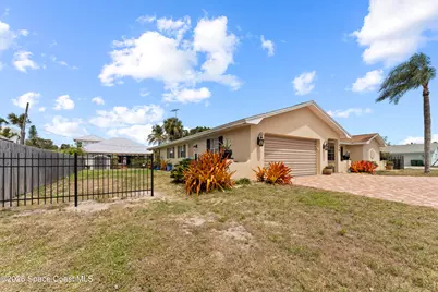410 Surf Road, Melbourne Beach, FL 32951 - Photo 4