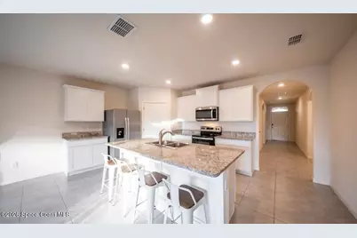 487 Old Country E, Palm Bay, FL 32909 - Photo 2