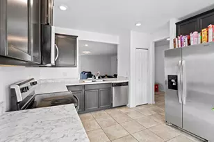 275 Guinevere Dr SW, Palm Bay, FL 32908 - Photo 8